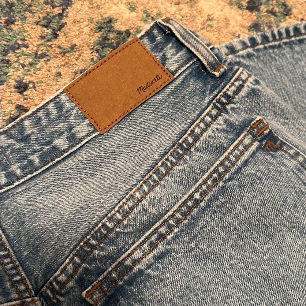 NWOT Madewell 90s Straight Jean Curvy - Picture 8 of 8